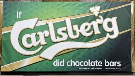 Если бы Carlsberg делал шоколад: пивной бренд создал временный бар из настоящего шоколада!