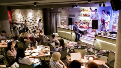 В ТЦ Globus открылся новый ресторан «Остання барикада» (+фото)