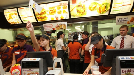 «Макдоналдс» планирует открыть 60-65 ресторанов в РФ в 2016 году
