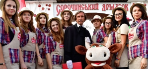 Молочный бренд «Ферма» поразил масштабом стенда на «Сорочинской ярмарке» 2016