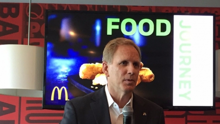 Глава американского офиса McDonald’s Майк Андрес уйдет с должности в начале 2017 г.