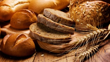 Какой хлеб полезнее – белый или черный?