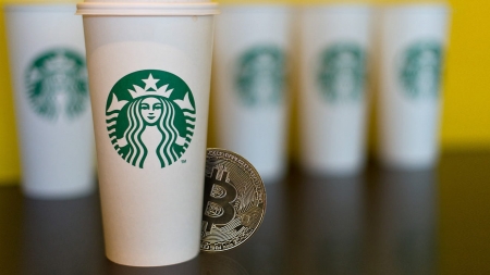 В Starbucks будут принимать биткоины